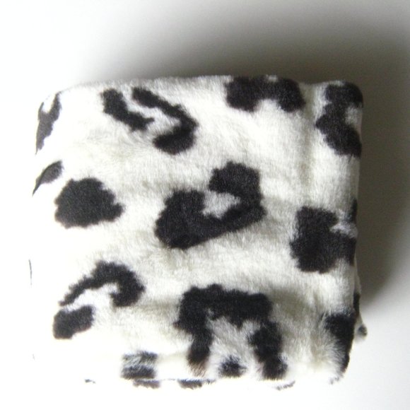 Love Of Fashion Accessories - Leopard faux fur infinity scarf